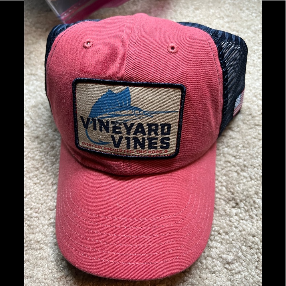 Vineyard vines Men’s Trucker Baseball Hat/Cap